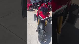 Streetfighter V4S in Ducati Red 2021!