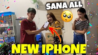 BINIGYAN KO NG IPHONE SI CAMILLE | MAY NA INGGIT!