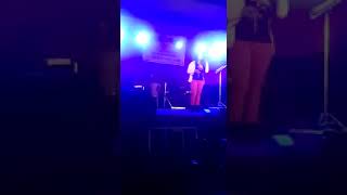 Bahut Pyar Karte Hain || Anuradha Paudwal || Live singing on stage by Emeli Dutta || Saptasur