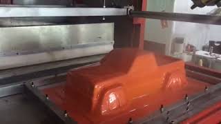 Thick sheet thermoforming machine to manufacture car shell