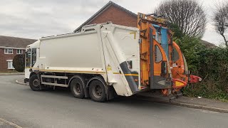 Dennis Elite 6 Refuse Truck on General Waste, OJX