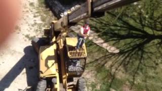 Dismounting a lift without a ladder