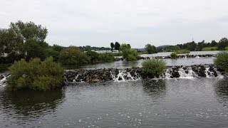 Kanuparade oder Kanstau auf der Ruhr bei Hattingen