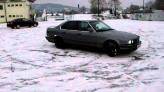 E36 320 & E34 525 snow drift