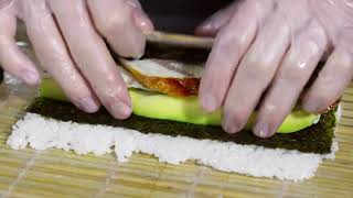 Making Sushi #shorts #japanesefood #sushi