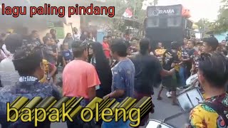 bapak oleng goyangnya mantep bersama dangdut Sasak jalanan