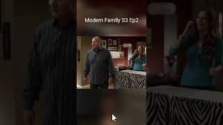 Gloria threatens Manny's principal #modernfamily #shorts #viral #gloria #jay #manny