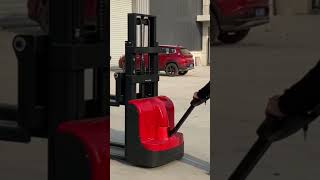 Walkie electric stacker 1.5t loading