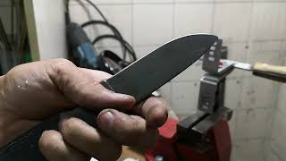 parto un TORNILLO con un CUCHILLO