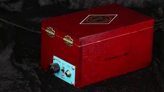 Cigar box drum thing electronic guitar pedals, SN003