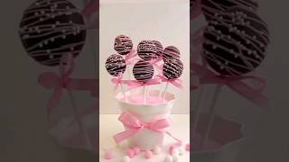 Quick and easy Pops to decorate your party table #chocolate #trending #cakepops