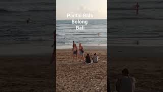 Pantai Batu Bolong #bali #bule #viralshort #viralvideo #viralshorts #budaya #beach #adventure