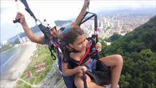 VOANDO DE PARAPENTE EM SÃO VICENTE