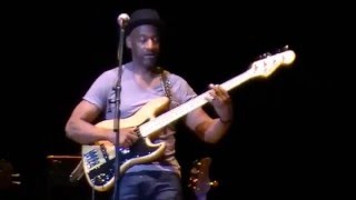 Marcus Miller feat Enzo Avitabile - Papa Was A Rolling Stone - Padova 2016-04-17