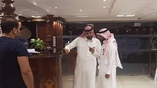 تم القبض عليه ( مصري يفطر مع سعوديه) شاهد الفيديو وماذا قال الامير خالد الفيصل عن مبادئنا الاسلاميه