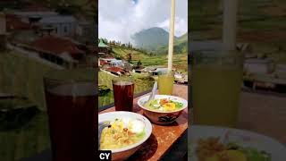 makan mie rebus sambil liat pemandangan gunung syahdu poll #shorts