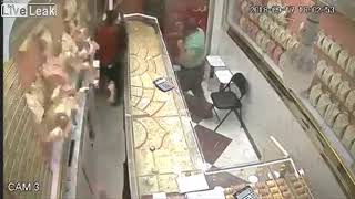 Armed robbery fail at Jewelry Shop