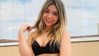 😍MC MELODY MOSTRA VOLUMÃO DE BIQUÍNI NA PRAIA