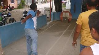 Playing Tejo, Colombia's national sport, with moñona!