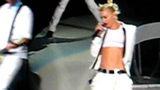 No Doubt "Spiderwebs" pt 2  Live on 2009 Tour in Orange County/Irvine  8/4/09