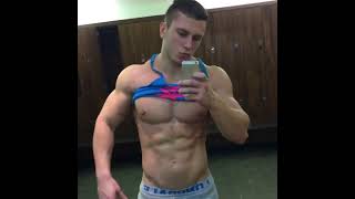 Young muscle stud loves showing off his pecs and abs