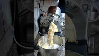 Perfect Butter Cream Icing Recipe/How To Make American Butter Cream (Dries Out Fast)