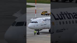 Airbus a319 taxxing