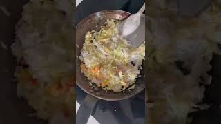 Sarapan! #deasyfamilyvlog #vlogkeluarga #orangindonesiadiluarnegri #vlogmasak #nasigoreng #nasgor