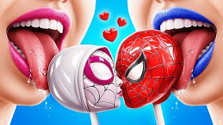 Come Innamorarsi di un Supereroe? POMNI vs Gwen Stacy vs LadyBug vs Sonic!