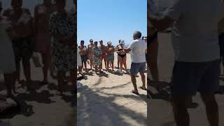 Pamplona, tu eres la perla del norte, ... Coro playero senior en Benidorm @TxemaDobarro