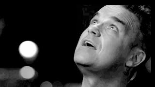 Robbie Williams talks about his UFO Experience