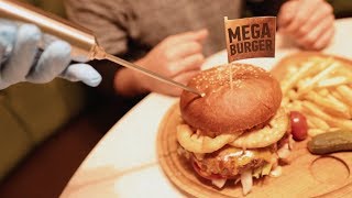 MEGA BURGER x CHEESE INJECTION // PIVNAYA APTEKA, Baku, Azerbaijan