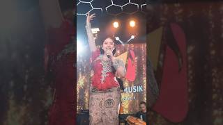 Liwat Swara Angin || Silvy Kumalasari #shorts #dangdut #dangdutterbarukoplo #dangdutkoplo