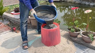 Skills to make simple and beautiful plant pots from torn plastic containers and cement