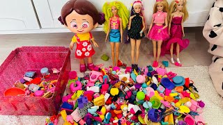 Barbie eşya kutularındaki karşın oyuncakları seçtik / eğlenceli çocuk videoları