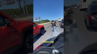 Free way burnout #motorcyclestunts #bike #roadking #howto