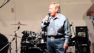 John Conlee performs Lady Lay Down