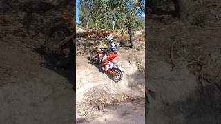 me como un pinito en la subida @KTM #ktm #hardenduro #gas #pino #short #reel