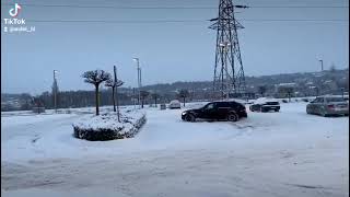 Drifturi în parcarea Iulius Mall Suceava