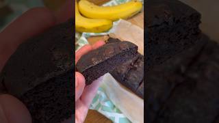 quick brownie✨👌 1 banana, 1 egg, 40 g cocoa, 1 tsp baking powder. bake 25-30 minutes, 170*C