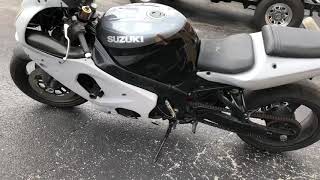 2001 Suzuki GSXR 600 - Idling, Walkaround