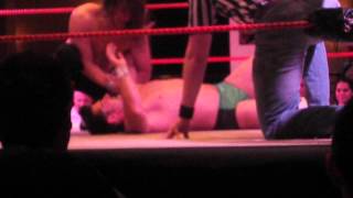 Johnny Notaro vs Bonesaw McGraw