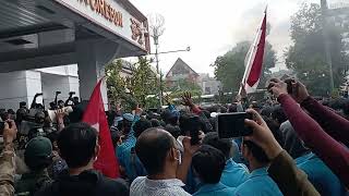 BREAKING NEWS  !! Demo Ricuh DPRD KOTA CIREBON