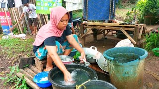 Indonesian Girl Rural Life, Suasana Pedesaan  Pesona Gadis Desa Banten Cantik & Rajin Bersih-Bersih