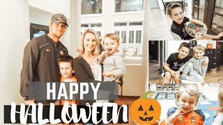 HALLOWEEN FAMILY VLOG | TRICK OR TREAT WITH US | HALLOWEEN DAY IN THE LIFE 2019