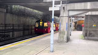 Jubilee Line Trains In Light Snow