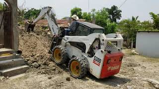 Bobcat backhoe 8811 working