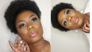 A NATURAL LOOK WITH A POP OF COLOUR