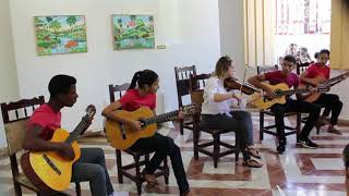 Concierto de alumnos del Proyecto de Guitarra Alejandro, en Baracoa