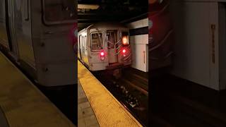 (D)amned D train leaves 125 st in Harlem Manhattan #nycsubway